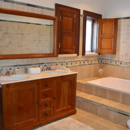 Casa Dos Coutos Алкобаса